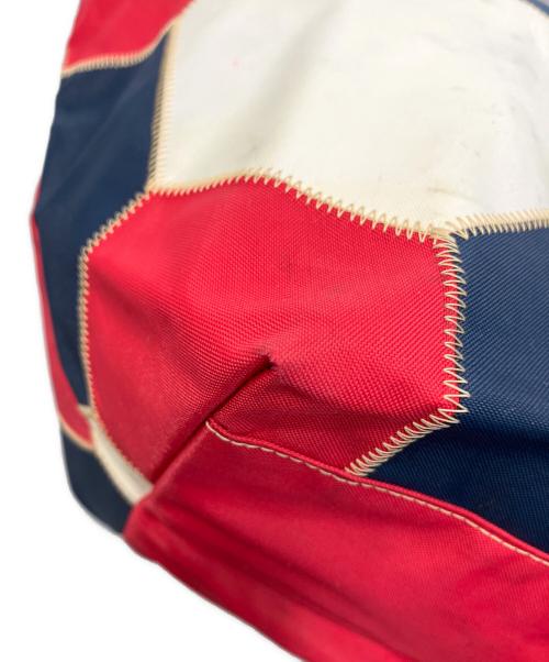 LONGCHAMP（ロンシャン）LONGCHAMP (ロンシャン) ル プリアージュ/ヘキサゴンパッチワークバッグ ネイビー×ホワイト×レッドの古着・服飾アイテム