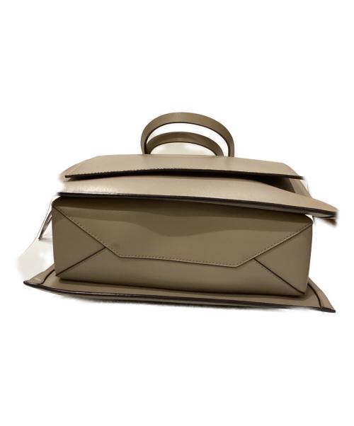 CHARLES & KEITH（チャールズアンドキース）CHARLES & KEITH (チャールズアンドキース) ジオメトリックトートバッグ ベージュの古着・服飾アイテム