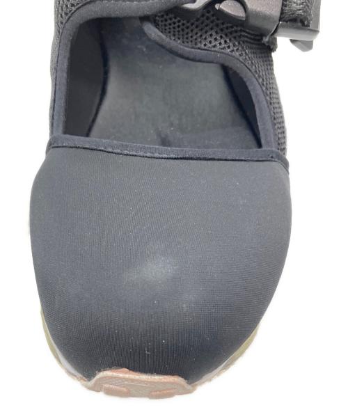 TOMO & CO（トモアンドシーオー）TOMO & CO (トモアンドシーオー) T CAP SANDAL（ティーキャップサンダル） ブラック サイズ:24cmの古着・服飾アイテム