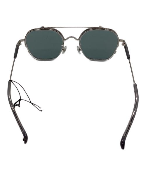 VIKTOR&ROLF（ヴィクター＆ロルフ）VIKTOR&ROLF (ヴィクター＆ロルフ) フリップアップティアドロップ サングラス シルバーの古着・服飾アイテム