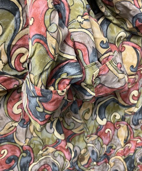 VINTAGE（ヴィンテージ）VINTAGE (ヴィンテージ) 総柄シルクシャツ オリーブ サイズ:記載なし(実寸参照)の古着・服飾アイテム