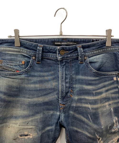 DIESEL（ディーゼル）DIESEL (ディーゼル) ダメージ加工デニムパンツ インディゴ サイズ:W30×L34の古着・服飾アイテム