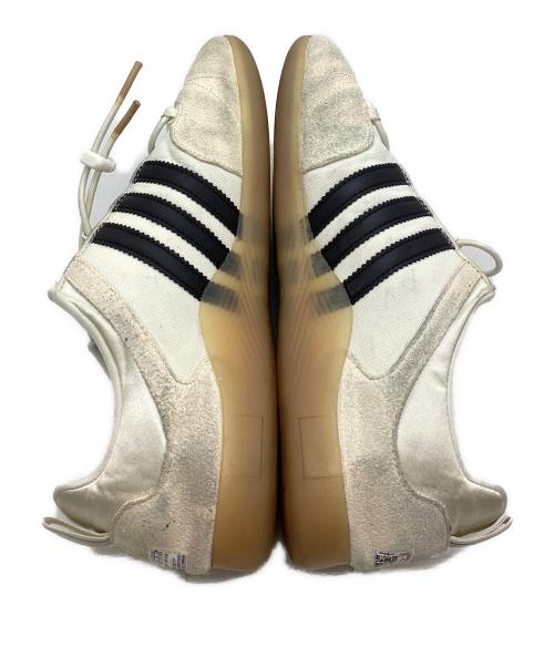 adidas（アディダス）adidas (アディダス) Bad Bunny (バッドバニー) BALLERINA OFF WHITE/CORE BLACK/GUM ホワイト サイズ:US9 1/2の古着・服飾アイテム