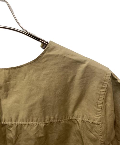 POSTELEGANT（ポステレガント）POSTELEGANT (ポステレガント) 半袖ワンピース ベージュ サイズ:Sの古着・服飾アイテム