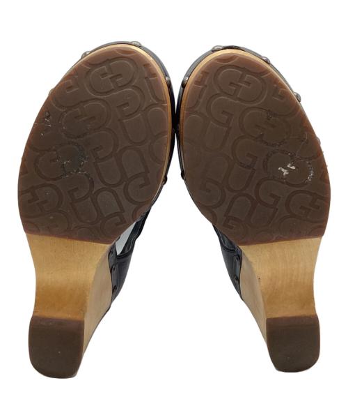 UGG（アグ）UGG (アグ) ウェッジソールサンダル ブラック サイズ:23cmの古着・服飾アイテム