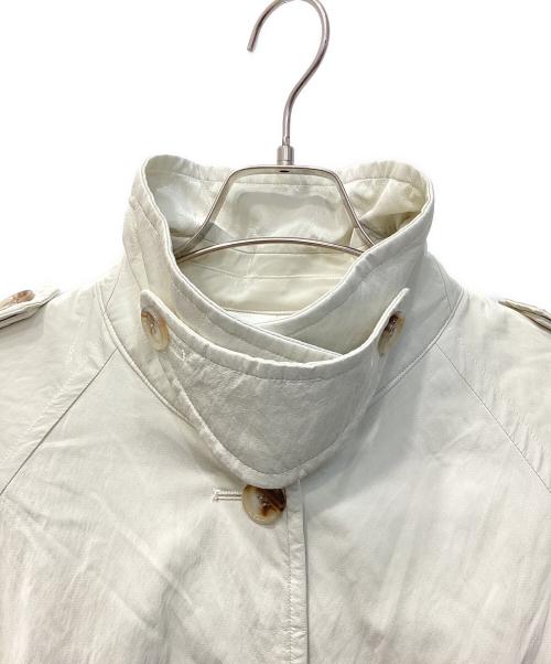 THROW（スロー）THROW (スロー) PUFFER SHINY COLLAR コート アイボリー サイズ:FREEの古着・服飾アイテム