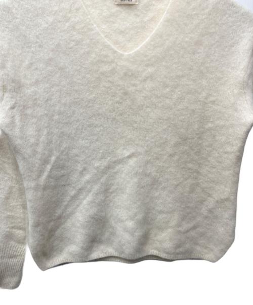 DES PRES（デ プレ）DES PRES (デ プレ) フォックスカシミヤ Vネックプルオーバー アイボリー サイズ:FREEの古着・服飾アイテム