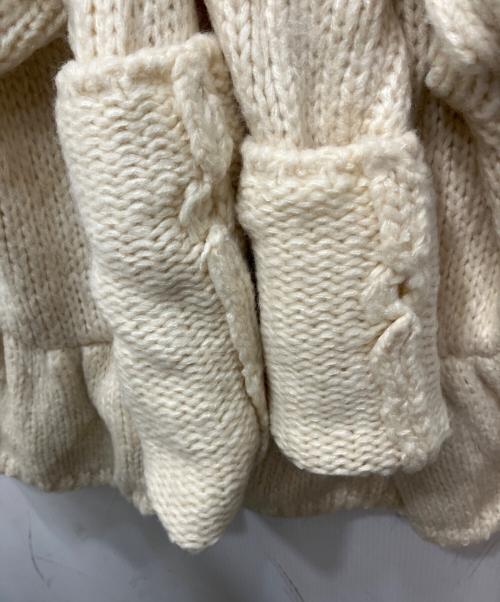Andequal（アンドコール）Andequal (アンドコール) gold button puff sleeve knit/ゴールドボタンパフスリーブニット ベージュ サイズ:FREEの古着・服飾アイテム
