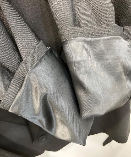 ZARA（ザラ）ZARA (ザラ) HARRY LAMBERT (ハリー・ランバート) ウクロロチェンヌイ ブレイザー・スモキン（クロップドフィットブレザー/スモーキングジャケット） ブラック サイズ:52の古着・服飾アイテム