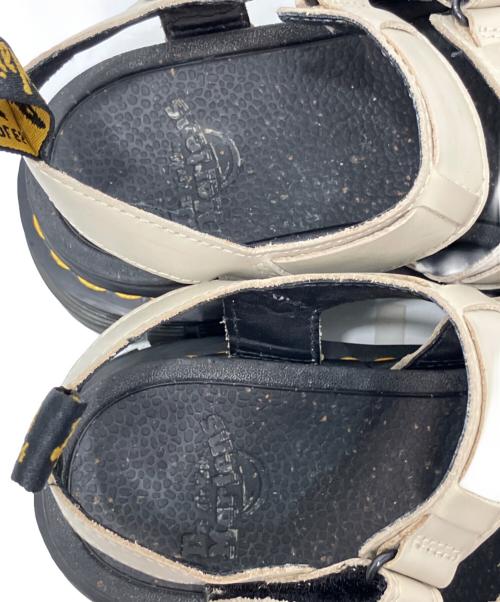 Dr.Martens（ドクターマーチン）Dr.Martens (ドクターマーチン) Ricki 3 strap サンダル アイボリー サイズ:UK6の古着・服飾アイテム