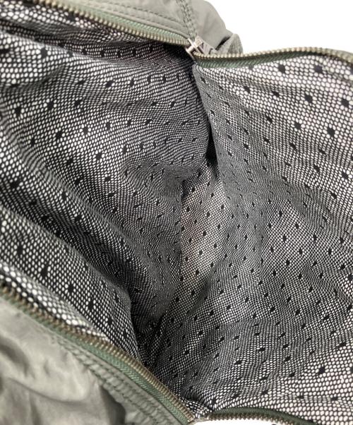 DIESEL（ディーゼル）DIESEL (ディーゼル) メタルロゴトートバッグ オリーブの古着・服飾アイテム