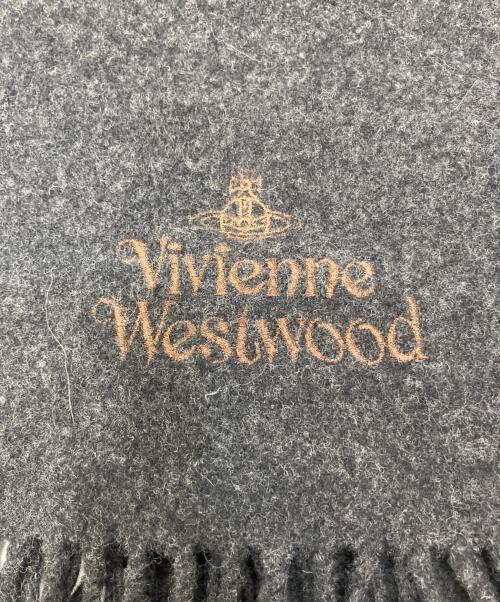 Vivienne Westwood（ヴィヴィアンウエストウッド）Vivienne Westwood (ヴィヴィアンウエストウッド) オーブ刺繍フリンジマフラー グレーの古着・服飾アイテム