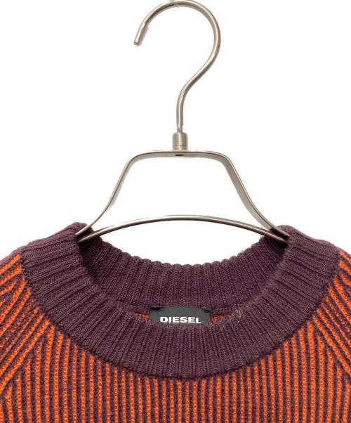 DIESEL（ディーゼル）DIESEL (ディーゼル) モックネックリブワッペンニット オレンジ×ボルドー サイズ:Mの古着・服飾アイテム
