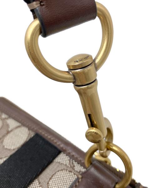 COACH（コーチ）COACH (コーチ) マルチファンクション クロスボディ ウィズ ディンキー ベージュの古着・服飾アイテム
