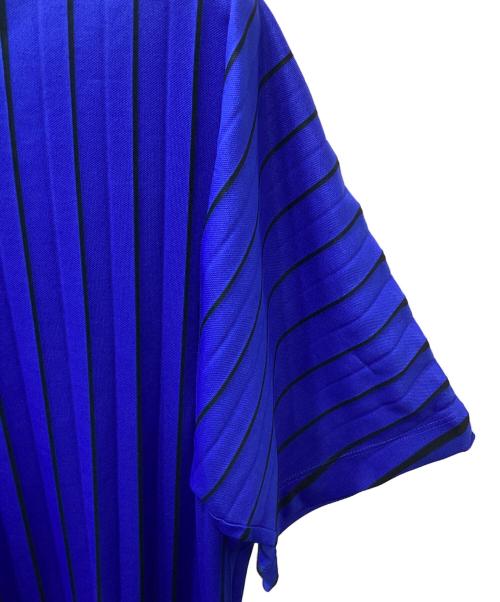 ISSEY MIYAKE MEN（イッセイミヤケメン）ISSEY MIYAKE MEN (イッセイミヤケメン) ストライププリーツTシャツ ブルー サイズ:4の古着・服飾アイテム