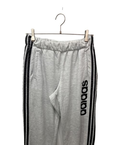 adidas（アディダス）adidas (アディダス) トラックパンツ グレーの古着・服飾アイテム