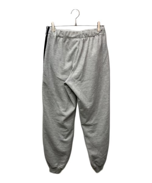 adidas（アディダス）adidas (アディダス) トラックパンツ グレーの古着・服飾アイテム