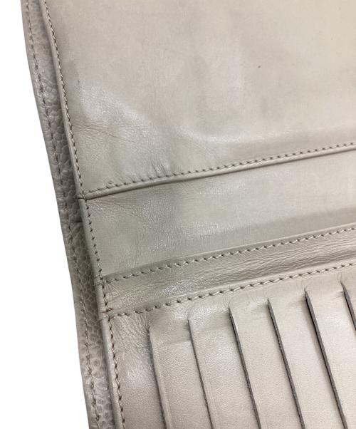 CHANEL（シャネル）CHANEL (シャネル) キャビアスキンココマーク2つ折り財布 アイボリーの古着・服飾アイテム