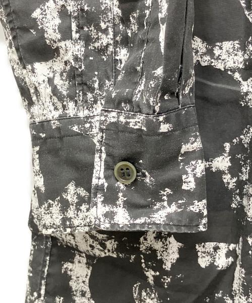 BLACK COMME des GARCONS（ブラックコムデギャルソン）BLACK COMME des GARCONS (ブラックコムデギャルソン) 総柄シャツ ブラック サイズ:Mの古着・服飾アイテム