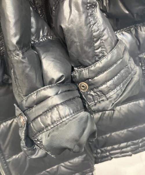 BURBERRY BLACK LABEL（バーバリーブラックレーベル）BURBERRY BLACK LABEL (バーバリーブラックレーベル) 袖ワッペンダウンジャケット ブラック サイズ:Mの古着・服飾アイテム