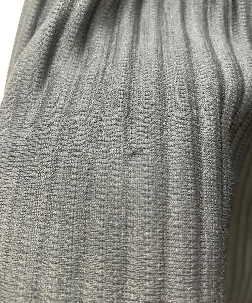 HOMME PLISSE ISSEY MIYAKE（オム プリッセ イッセイ ミヤケ）HOMME PLISSE ISSEY MIYAKE (オム プリッセ イッセイ ミヤケ) プリーツテーパードイージーパンツ ネイビー サイズ:１の古着・服飾アイテム