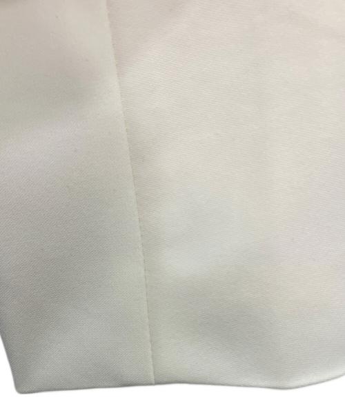 BARNEYS NEWYORK（バーニーズ・ニューヨーク）BARNEYS NEWYORK (バーニーズ・ニューヨーク) パールボタンノーカラージャケット アイボリー サイズ:36の古着・服飾アイテム
