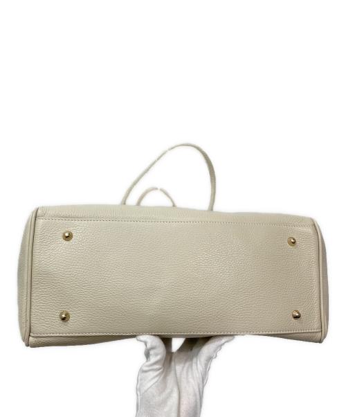 AULENTTI（オウレンティ）AULENTTI (オウレンティ) 2WAYレザーハンドバッグ アイボリーの古着・服飾アイテム