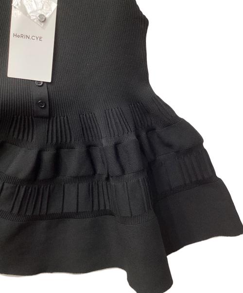 HeRIN.CYE（ヘリンドットサイ）HeRIN.CYE (ヘリンドットサイ) Peplum knit tops ペプラムニット ブラック サイズ:FREE 未使用品の古着・服飾アイテム
