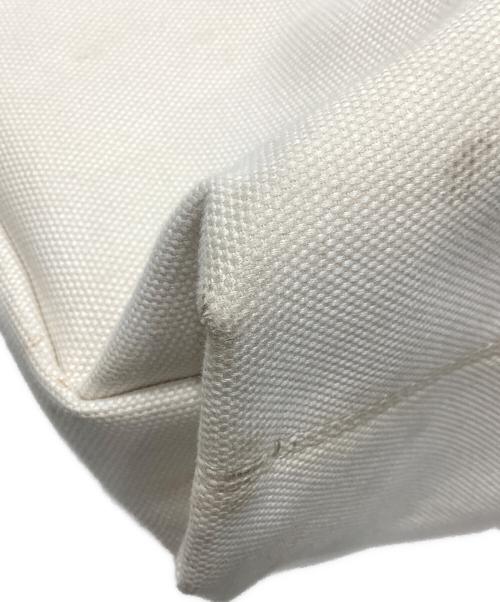 BURBERRY（バーバリー）BURBERRY (バーバリー) Lewes Logo Canvas Tote　「ルイス ロゴ キャンバス トート」 アイボリーの古着・服飾アイテム