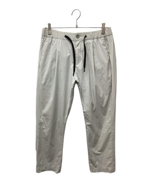 HERNO（ヘルノ）HERNO (ヘルノ) Laminar NYLON MAESTRO １プリーツパンツ　「ラミナー ナイロン マエストロ１　プリーツパンツ」 グレー サイズ:Mの古着・服飾アイテム