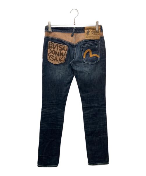 EVISU PARIS（エヴィス パリス）EVISU PARIS (エヴィス パリス) レザーパッチカモメ刺繍デニムパンツ インディゴ サイズ:W26の古着・服飾アイテム
