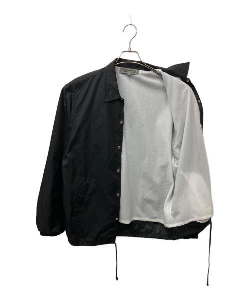 GOOD DESIGN SHOP COMME des GARCONS（グッドデザインショップ コムデギャルソン）GOOD DESIGN SHOP COMME des GARCONS (グッドデザインショップ コムデギャルソン) CDGバックプリントロゴコーチジャケット ブラック サイズ:Sの古着・服飾アイテム