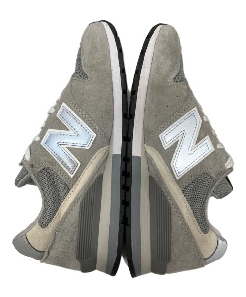 NEW BALANCE（ニューバランス）NEW BALANCE (ニューバランス) ローカットスニーカー グレー サイズ:２３ｃｍの古着・服飾アイテム