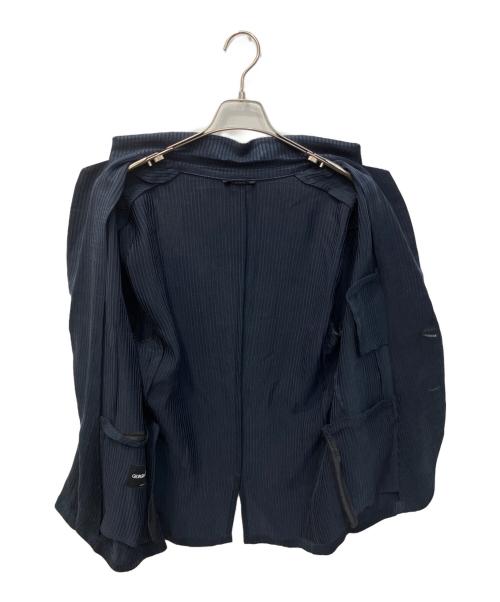GIORGIO ARMANI（ジョルジオアルマーニ）GIORGIO ARMANI (ジョルジオアルマーニ) 背抜きストライプエンボスセットアップジャケット ネイビー サイズ:48の古着・服飾アイテム