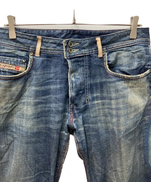 DIESEL（ディーゼル）DIESEL (ディーゼル) バックポケット刺繍デニムパンツ インディゴ サイズ:32の古着・服飾アイテム