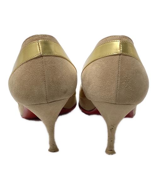 Christian Louboutin（クリスチャン・ルブタン）Christian Louboutin (クリスチャン・ルブタン) オープントゥーパンプス ベージュ サイズ:36　１/２の古着・服飾アイテム