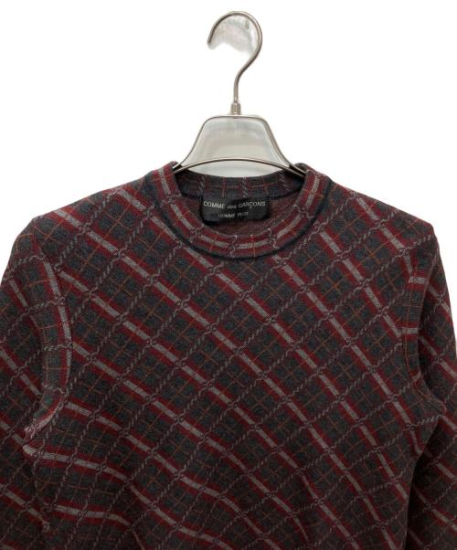 COMME des GARCONS HOMME PLUS（コムデギャルソンオムプリュス）COMME des GARCONS HOMME PLUS (コムデギャルソンオムプリュス) バイアス編み総柄モックネックニット グレー×レッド サイズ:表記なし(実寸をご確認ください)の古着・服飾アイテム
