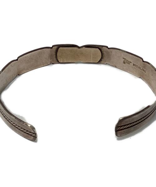 Bell Trading Post（ベル トレーディングポスト）BELL TRADING POST (ベル トレーディングポスト) 矢羽根モチーフバングルの古着・服飾アイテム