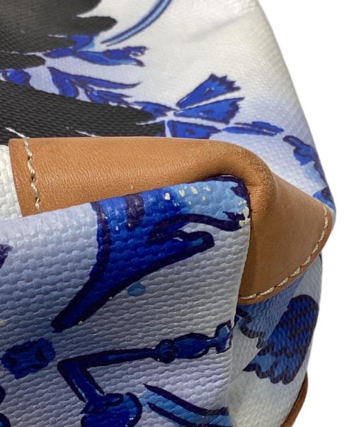 Vivienne Westwood（ヴィヴィアンウエストウッド）Vivienne Westwood (ヴィヴィアンウエストウッド) バードプリントグラデーショントートバッグ ブルーの古着・服飾アイテム