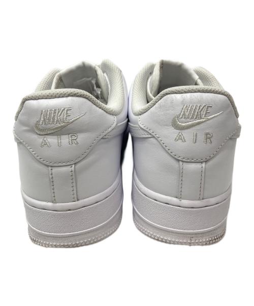 NIKE（ナイキ）NIKE (ナイキ) ローカットスニーカー ホワイト サイズ:２５ｃｍの古着・服飾アイテム