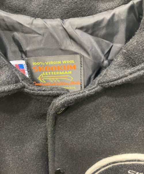 skookum（スクーカム）skookum (スクーカム) フーディーワッペンスタジャン ブラック サイズ:38の古着・服飾アイテム