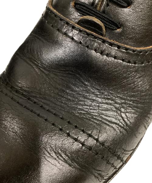 COMME des GARCONS HOMME（コムデギャルソン オム）COMME des GARCONS HOMME (コムデギャルソン オム) 内羽根フェイクチップレザーシューズ ブラック サイズ:26cmの古着・服飾アイテム