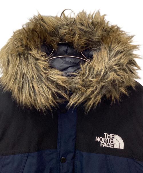 THE NORTH FACE（ザ ノース フェイス）THE NORTH FACE (ザ ノース フェイス) Mountain Down Coat / マウンテンダウンコート ブラック×ネイビー サイズ:Lの古着・服飾アイテム