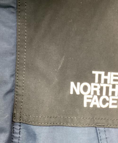 THE NORTH FACE（ザ ノース フェイス）THE NORTH FACE (ザ ノース フェイス) Mountain Down Coat / マウンテンダウンコート ブラック×ネイビー サイズ:Lの古着・服飾アイテム