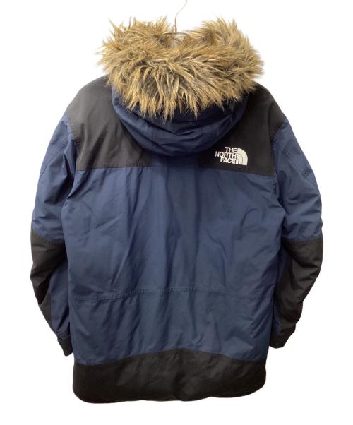 THE NORTH FACE（ザ ノース フェイス）THE NORTH FACE (ザ ノース フェイス) Mountain Down Coat / マウンテンダウンコート ブラック×ネイビー サイズ:Lの古着・服飾アイテム