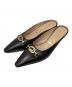 GUCCI（グッチ）の古着「ポインテッドGGミュール」｜ブラック