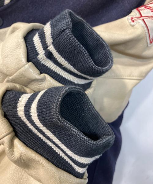 MLB（エムエルビー）MLB (エムエルビー) レザー切替スタジャン ネイビー×ベージュ サイズ:Mの古着・服飾アイテム