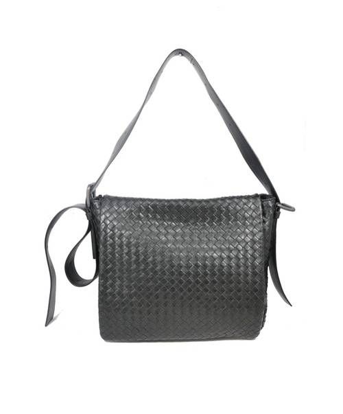 BOTTEGA VENETA（ボッテガベネタ）BOTTEGA VENETA (ボッテガベネタ) イントレチャートショルダーバッグ ブラック 163971VQ1311301の古着・服飾アイテム