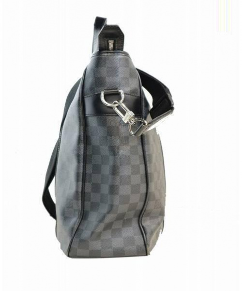 LOUIS VUITTON（ルイ ヴィトン）LOUIS VUITTON (ルイヴィトン) タダオ ブラック サイズ:- ダミエ・グラフィット N51192 DU1089の古着・服飾アイテム