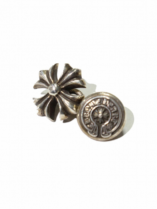 CHROME HEARTS（クロムハーツ）CHROME HEARTS (クロムハーツ) CHプラス / ホースシュー カフスの古着・服飾アイテム
